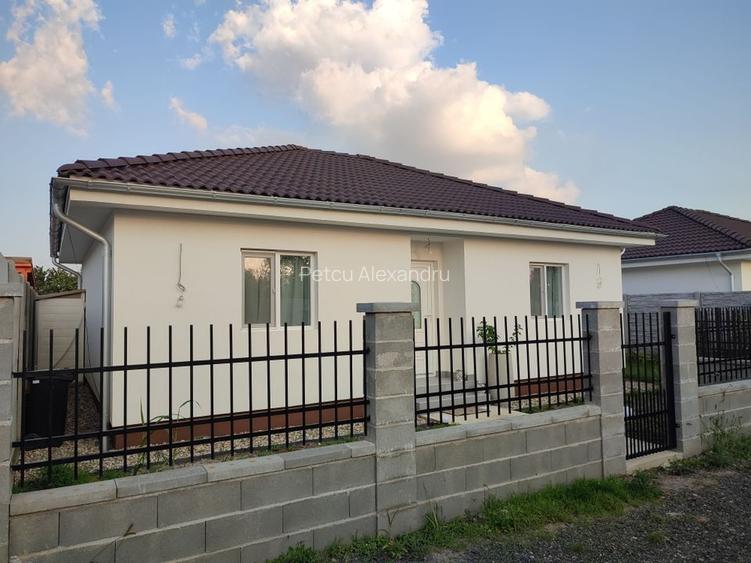 Sanandrei, Casa Individuala,3 camere. Sanandrei, Casa Individuala,3 camere.