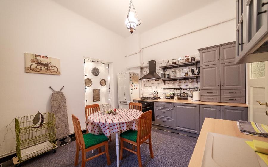 Apartament de inchiriat in casa, 4 camere, Central Brasov - 8