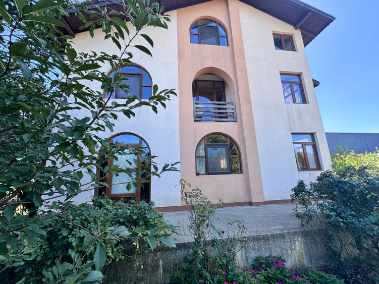 Casa individuala P+1+M amplasata pe un teren de 1612 mp. - 60