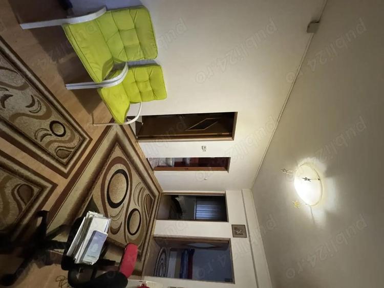 Proprietar 2 camere decomandat + curte + beci, Nerva Traian, casa din caramida - 1