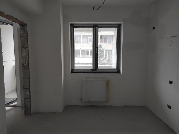 City Park - Apartament cu 2 camere ,  Bloc NOU , centrala gaze........ - 4