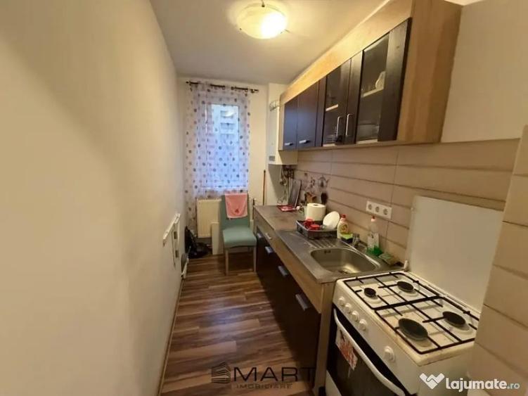 Apartament 3 camere et. 1 zona Cedonia - 17
