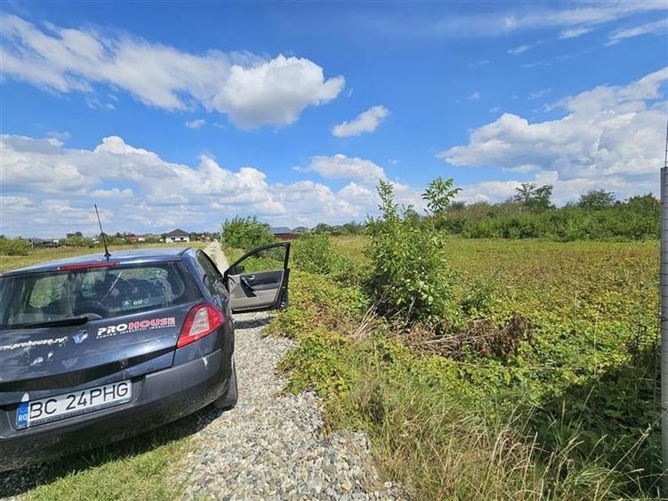 Teren intravilan, 2 loturi de 680mp, Serbanesti - 1