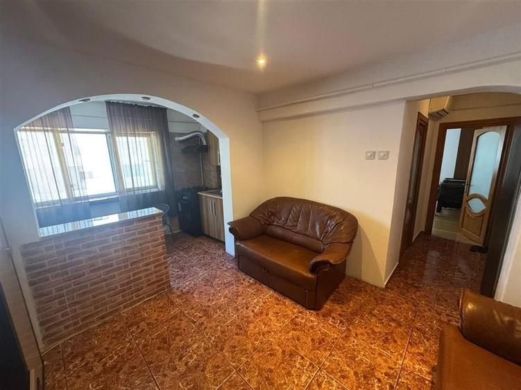 Apartament 2 cam, 53 mp utili, et 4/4, zona Ceasul Rau-Primarie - 3