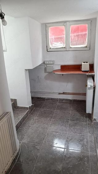 2 camere, baie, demisol, la casa, Florilor - 2