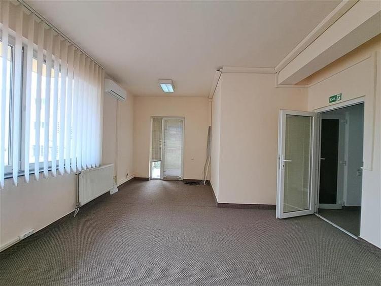 Spatiu comercial sau pentru birouri, situat in cartierul Zorilor! - 7