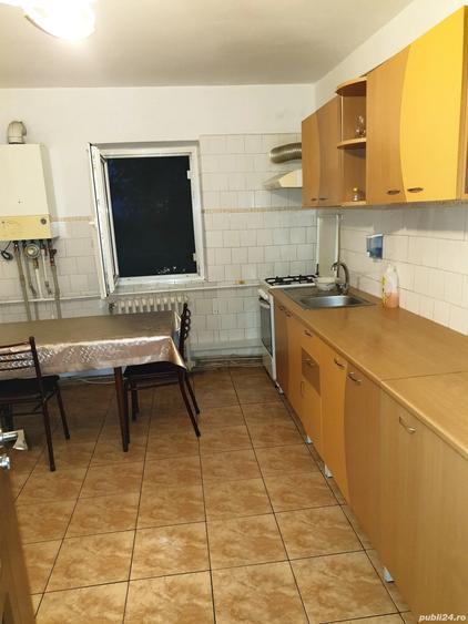 Inchiriez apartamenr 4 camere - 2