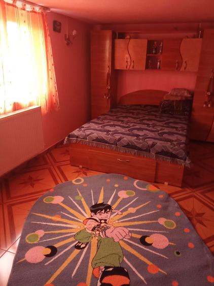 Inchiriez casa . - 4
