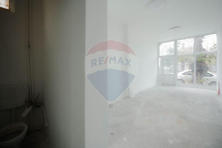 Spațiu comercial de 56mp de vânzare în zona Rogerius - 8