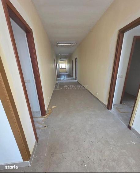 Cladire Spatiu comercial, 680 mp utili, teren 1200 mp, Maracineni, DN- - 4