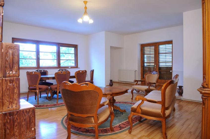 Vila de pe cărțile poștale - 11