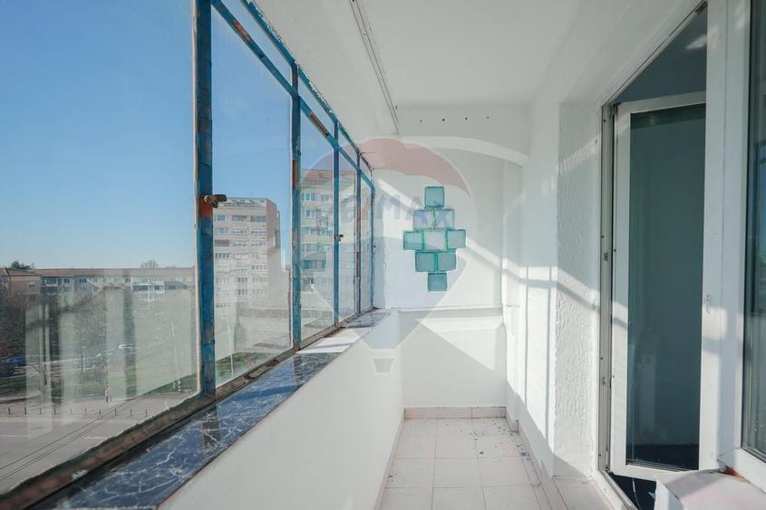 Apartament cu 3 camere de vânzare în zona Rogerius - 4