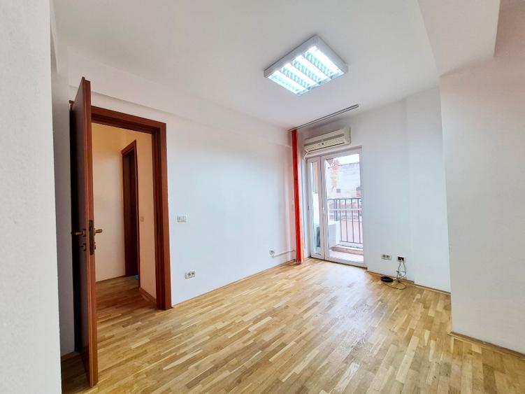 Duplex P+1, 4 camere, 104 mp utili, scara interioara, curte proprie, bloc 2013  - 9