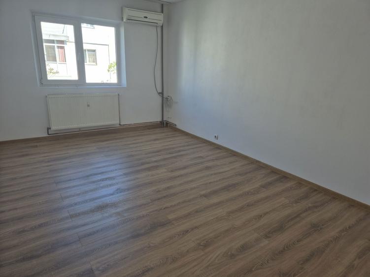 Vand apartament confort I /Decomandat/9Mai/Ploiesti/Renovat - 8