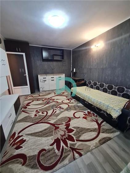 Garsonieră decomandată, mobilată în Astra