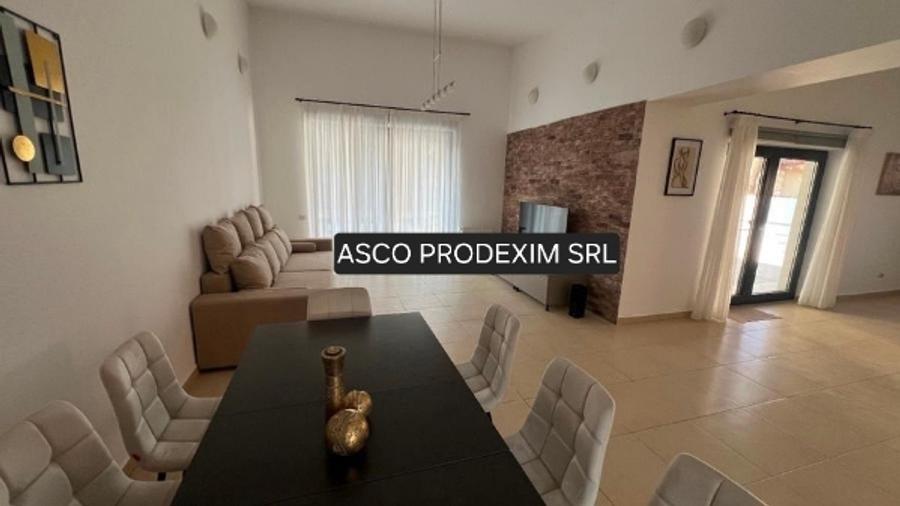 Vila cu piscina individuala Pipera  Baneasa 5 camere 280mp, P+2  cu teren 986mp - 1