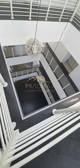 Cladire de birouri de inchiriat***Militari - 21