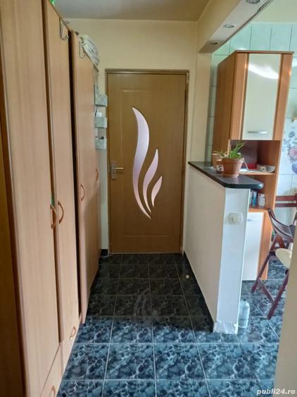 Vand apartament 3 camere semidecomandat 67 mp. - 7