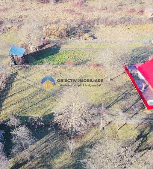 TEREN  intravilan comuna  TARCAU - STRAJA - 5