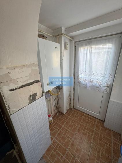 De Vânzare - Casă, Strada Griviței - 5