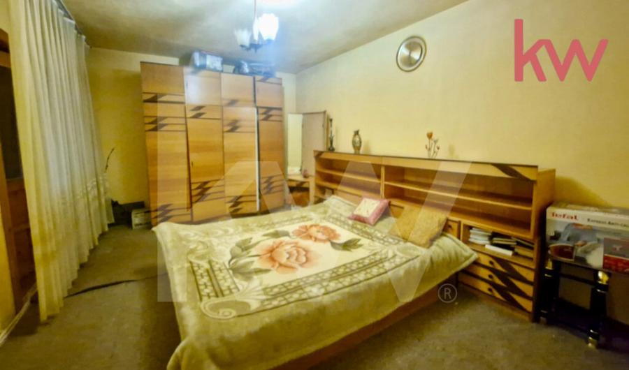 Casa 3 etaje, zona Centrala - 1