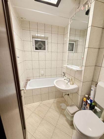Zona Piata Crang, apartament cu 3 camere , exclus agentii - 1