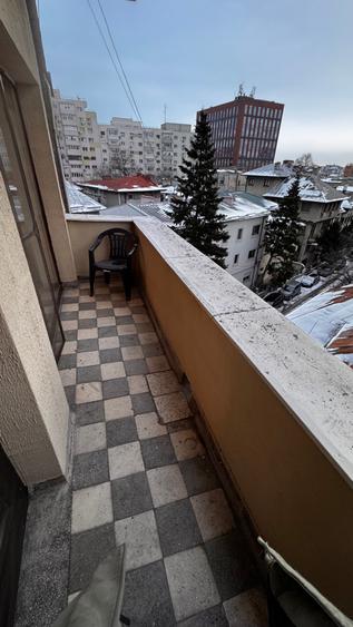 Apartament mare, luminos, 50 metri de metrou. - 14