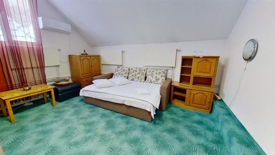 Tur LIVE! In aria Centrala a Brasovului, Hotel distinct - 33