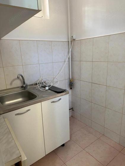 Central - Inchiriere casa 2 camere - Str. Revolutiei - 11