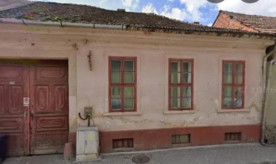 Vand casa in Lipova, central - 1