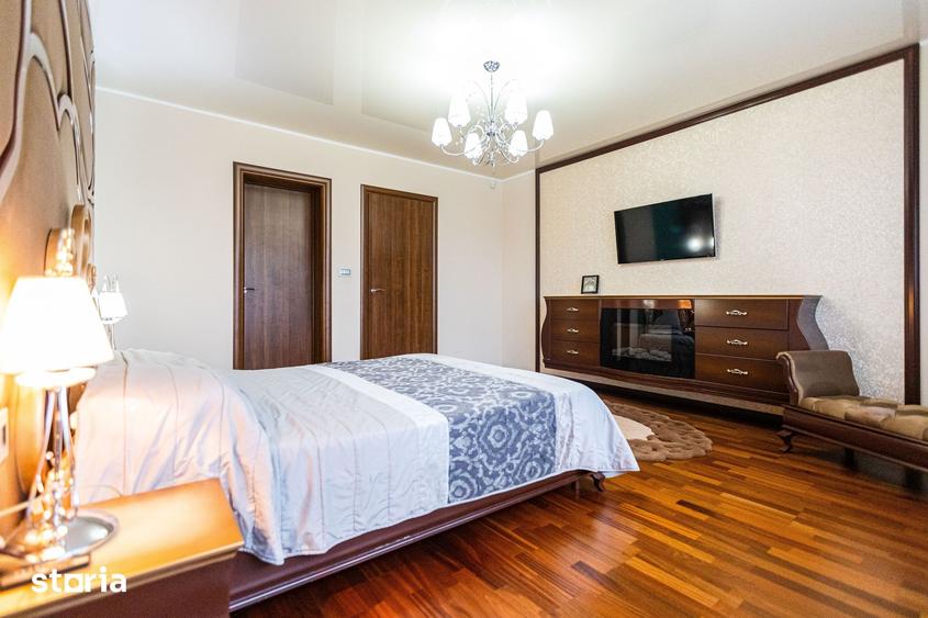 Casă cu 6 camere cu Teren 1146 Mp în Mehala