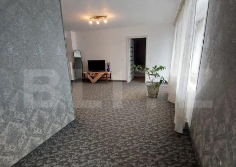 Casa/Spatiu Comercial, 620 mp, pe 3 nivele: demisol, parter, - 8