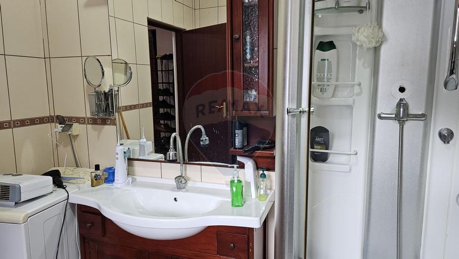 Vila de lux cu 4 camere de vanzare in Campulung Moldovenesc, Suceava - 37