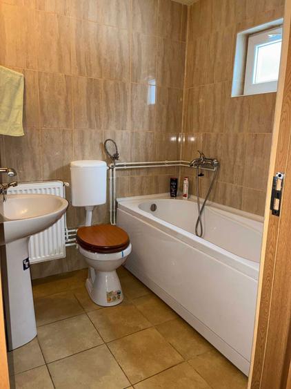 vand cabana in statiunea M.Baisorii - 5