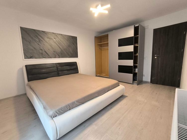 Proprietar vand 1/2 duplex cu 5 camere si teren de 380 mp, Dumbravita - 5