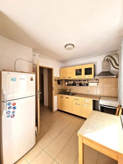 Vitan Mall-garsoniera  350 Euro - 4