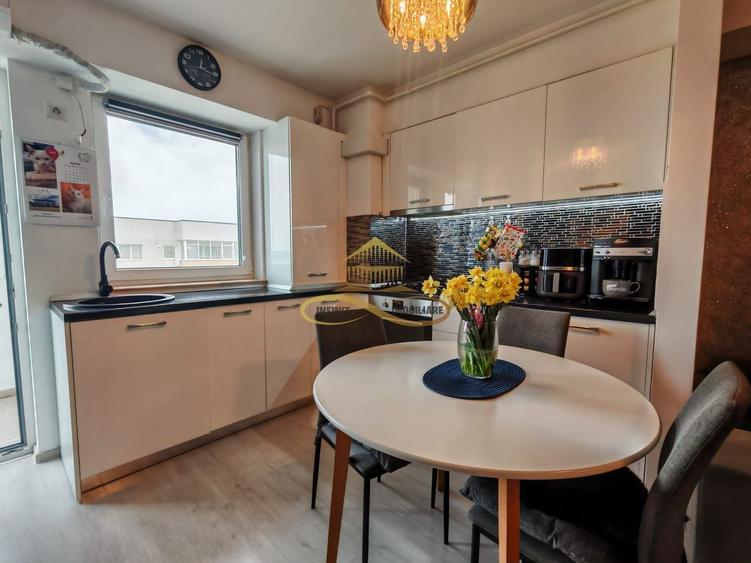 Apartament cu 3 camere, 2 bai , 2 balcoane  -complex Bacovia Fiald - 3