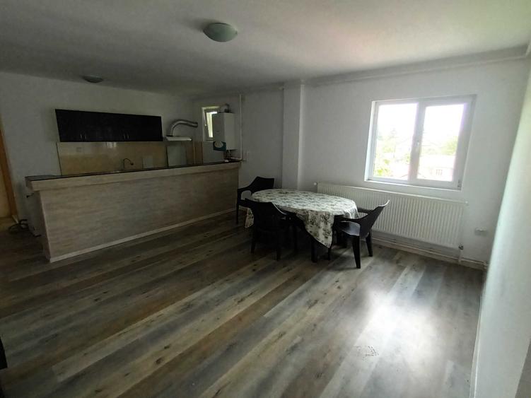 Apartment de inchiriat - 4