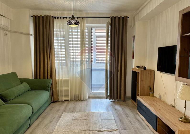 Apartament Spa?ios pretabil AirBnb Vis a Vis de Complex ... - 3