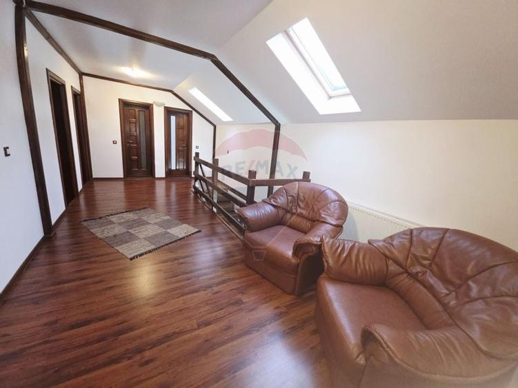 Casa /Vila de vanzare in Durau - 50