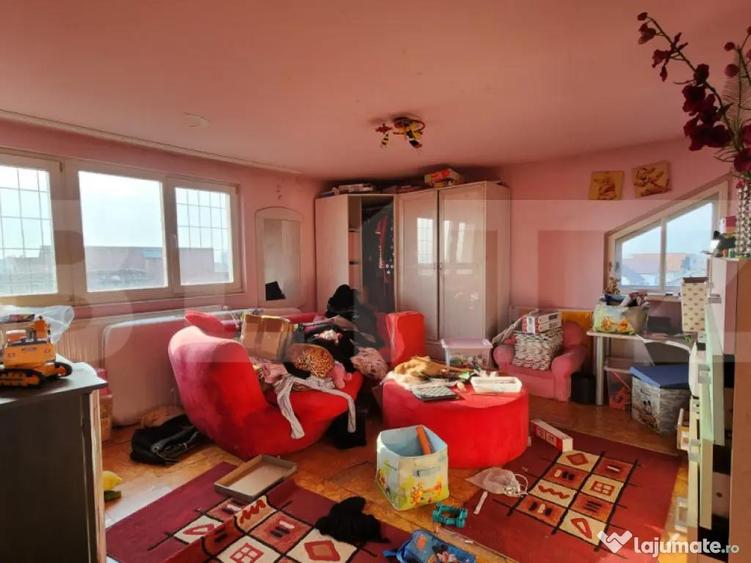 Casa cu piscina, 6 dormitoare in Sancraiu de Mures - 1