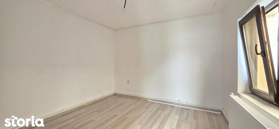 Medeea Casa cu 5 camere Teren 220 mp. ideal locuinta sau sediu firma ! - 18