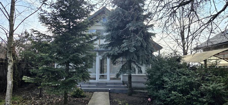 Casa de inchiriat in Copou 100 mp, Parter + Mansarda, Gradina 700mp - 3