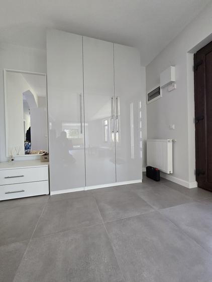 Casa individuala 210 mp, Cartierul Latin, curte 380 mp - 2