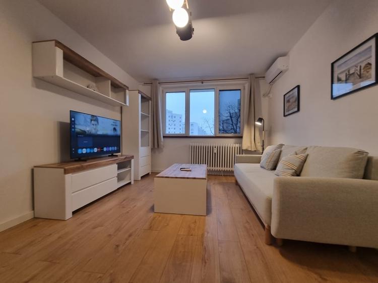 Apartament 3 camere metrou 1 Dec 1918 - 16