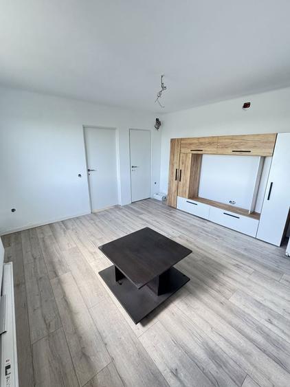 Apartament cu 2 camere in Onesti - 11