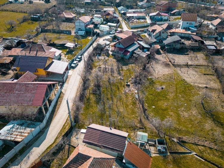 Proprietar, vând casă nouă (186mp) + casă veche și 1600mp teren - 7