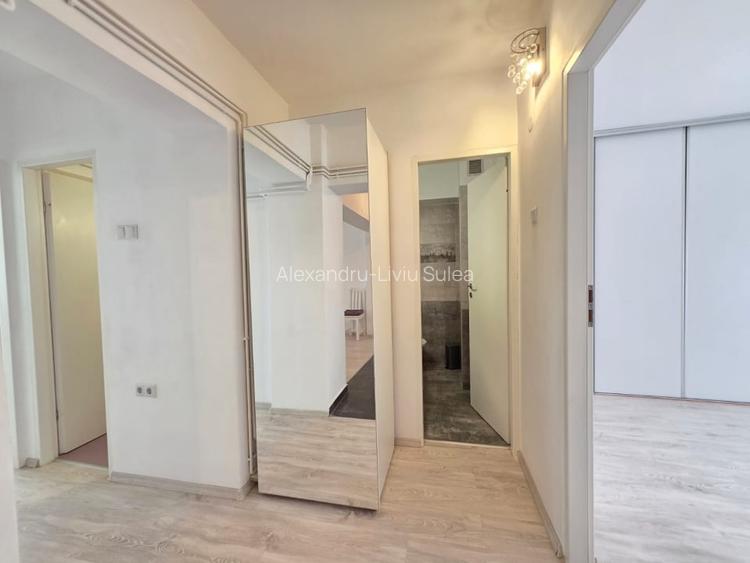 Apartament cu trei camere 80mp, Central Apartament cu trei camere 80mp, Central