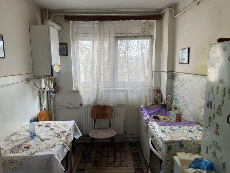Apartament confort 1 , 2 camere 55 mp in Caracal - 2
