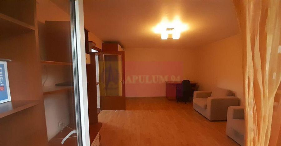 Garsoniera Pia?a Muncii - Aproape de Metrou - 5